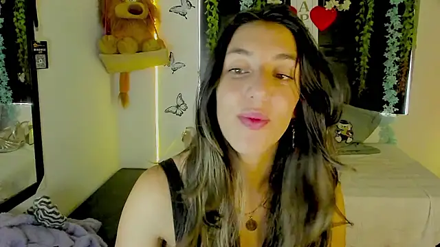 Snapshot of queen-natty chatting on 03-10-26, 02:00 queen-natty online show from 03-10-26, 02:00