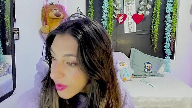 Snapshot of queen-natty chatting on 03-11-26, 02:12 queen-natty online show from 03-11-26, 02:12