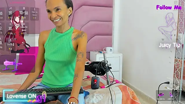 Snapshot of Brianrosex chatting on 11-18-25, 03:23 Brianrosex online show from 11-18-25, 03:23