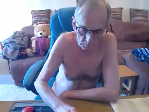 Snapshot of Ferret7777 chatting on 02-05-25, 02:37 Ferret7777 online show from 02-05-25, 02:37