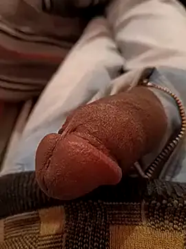 Snapshot of desicockblack chatting on 12-11-24, 05:10 desicockblack online show from 12-11-24, 05:10