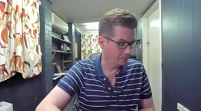 tilobinder online show from 12-25-24, 04:00