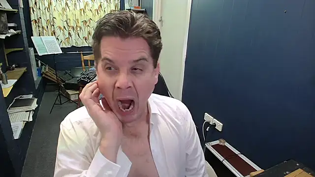 tilobinder online show from 05-22-26, 03:06