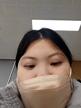 hello098712 online show from 11-17-25, 03:23