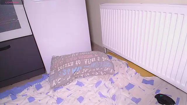 CutiePie3 online show from 01-04-25, 07:34