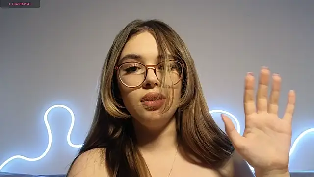 CutiePie3 online show from 03-18-25, 12:27