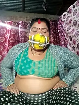 Snapshot of Hot_Falguni chatting on 01-21-25, 04:16 Hot Falguni online show from 01-21-25, 04:16