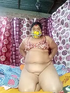 Snapshot of Hot_Falguni chatting on 01-23-25, 03:48 Hot Falguni online show from 01-23-25, 03:48