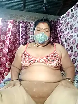 Snapshot of Hot_Falguni chatting on 01-25-25, 04:46 Hot Falguni online show from 01-25-25, 04:46
