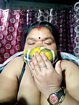 Snapshot of Hot_Falguni chatting on 02-18-25, 01:21 Hot Falguni online show from 02-18-25, 01:21