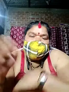 Snapshot of Hot_Falguni chatting on 02-19-25, 01:29 Hot Falguni online show from 02-19-25, 01:29