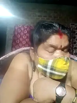 Snapshot of Hot_Falguni chatting on 02-19-25, 07:59 Hot Falguni online show from 02-19-25, 07:59