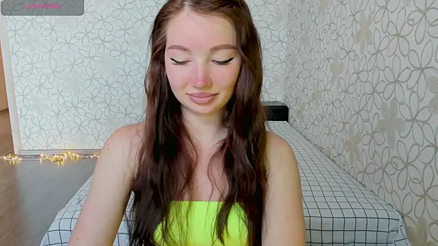 Lissa Cristal online show from 06-12-26, 08:57