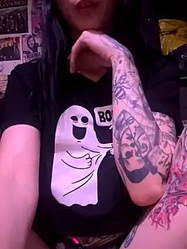 MissMidnightUK online show from 10-24-25, 10:39