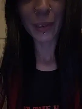 MissMidnightUK online show from 05-15-26, 11:01