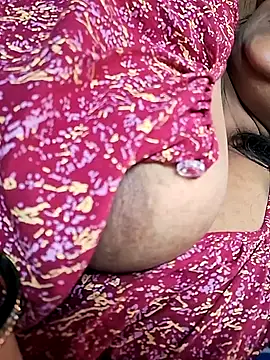 Snapshot of Hot-Anuska chatting on 02-11-25, 09:42 Hot-Anuska online show from 02-11-25, 09:42