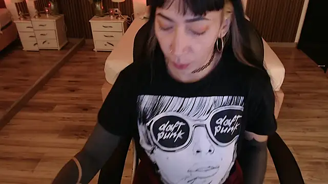 Snapshot of Sam_mansson66 chatting on 10-28-25, 01:03 Sam mansson66 online show from 10-28-25, 01:03