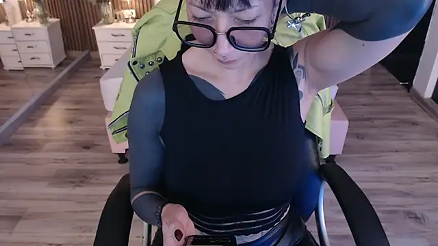 Snapshot of Sam_mansson66 chatting on 11-08-25, 03:23 Sam mansson66 online show from 11-08-25, 03:23