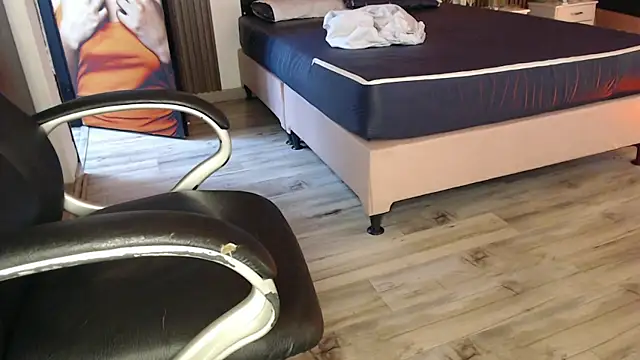 Snapshot of Sam_mansson66 chatting on 02-19-26, 12:12 Sam mansson66 online show from 02-19-26, 12:12