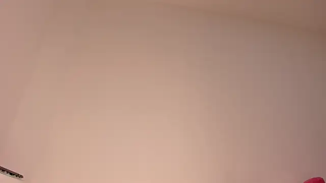 Snapshot of iluy_ chatting on 12-23-24, 10:42 iluy online show from 12-23-24, 10:42