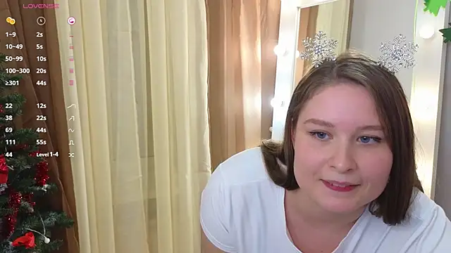 Snapshot of sophie__lee chatting on 12-20-24, 02:27 sophie  lee online show from 12-20-24, 02:27