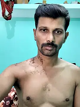 Snapshot of Tamildickxxx chatting on 12-23-24, 04:01 Tamildickxxx online show from 12-23-24, 04:01