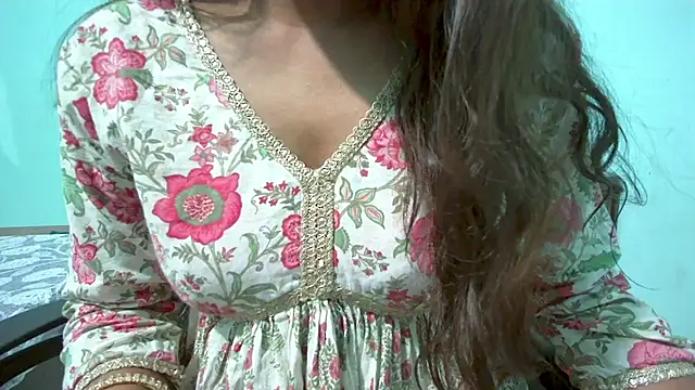 Snapshot of Only_hunny chatting on 02-17-25, 04:48 Only hunny online show from 02-17-25, 04:48
