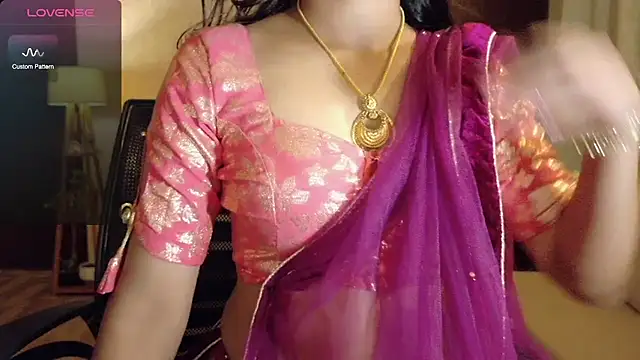 Snapshot of Only_hunny chatting on 09-23-25, 12:46 Only hunny online show from 09-23-25, 12:46