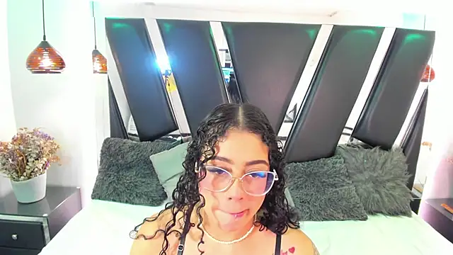 antonelllepiercee online show from 11-23-25, 11:32