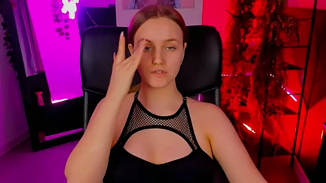 Snapshot of KellyPoter chatting on 02-28-25, 12:20 KellyPoter online show from 02-28-25, 12:20