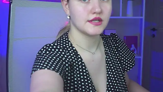KellyPoter online show from 06-06-26, 06:40