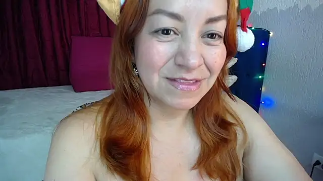 Snapshot of Delilah_Belmont chatting on 12-25-24, 09:11 Delilah Belmont online show from 12-25-24, 09:11