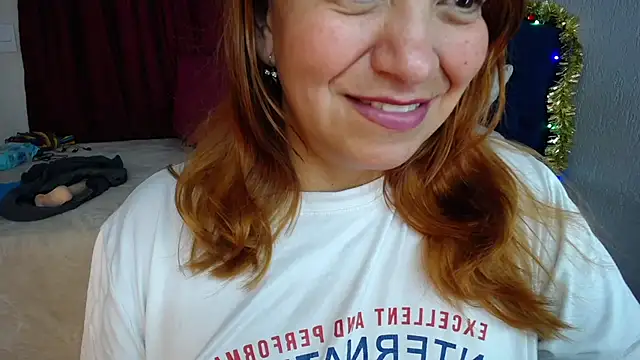 Snapshot of Delilah_Belmont chatting on 01-07-25, 04:59 Delilah Belmont online show from 01-07-25, 04:59