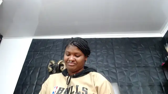 Hanna Fox 69 online show from 04-29-26, 10:52