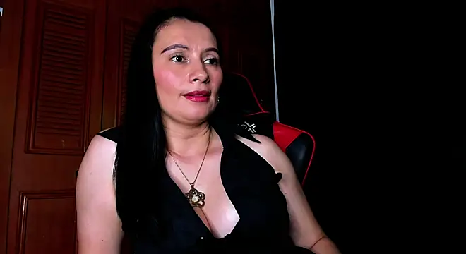 gracekelly12 online show from 12-12-24, 10:52