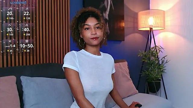 Snapshot of Johaphyton chatting on 03-08-26, 04:11 Johaphyton online show from 03-08-26, 04:11