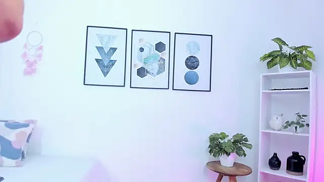 Abriil7 online show from 02-08-25, 03:30