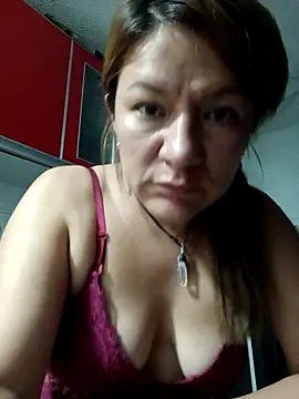 Snapshot of Skylar-Vox- chatting on 02-02-25, 04:15 Skylar-Vox- online show from 02-02-25, 04:15