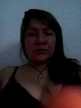 Snapshot of Skylar-Vox- chatting on 02-14-25, 12:30 Skylar-Vox- online show from 02-14-25, 12:30