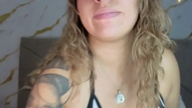 Snapshot of agatha_97_ chatting on 09-25-25, 03:54 agatha 97 online show from 09-25-25, 03:54