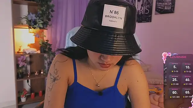 emilyrouxe online show from 10-09-25, 02:48