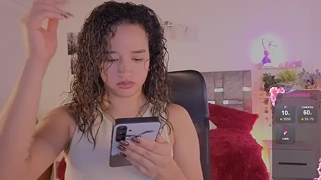 emilyrouxe online show from 05-30-26, 04:37