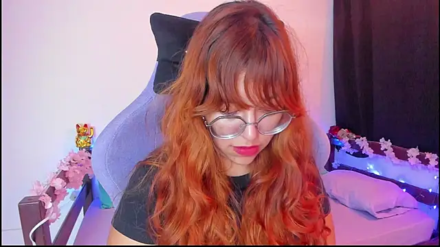 Snapshot of _Moon_Johnson chatting on 11-03-25, 12:46 Moon Johnson online show from 11-03-25, 12:46