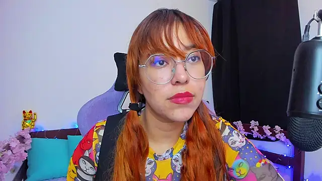 Snapshot of _Moon_Johnson chatting on 11-06-25, 12:44 Moon Johnson online show from 11-06-25, 12:44