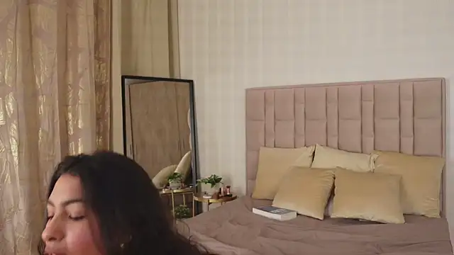 Snapshot of GabyRios chatting on 03-07-25, 08:22 GabyRios online show from 03-07-25, 08:22