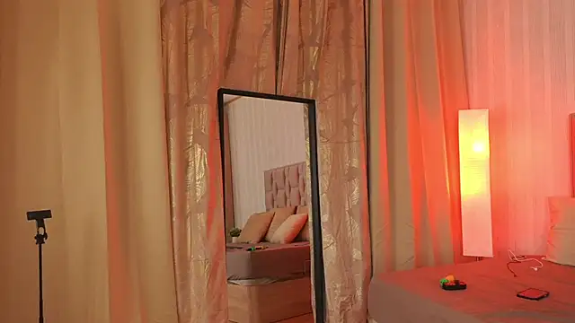 Snapshot of GabyRios chatting on 12-14-25, 06:23 GabyRios online show from 12-14-25, 06:23