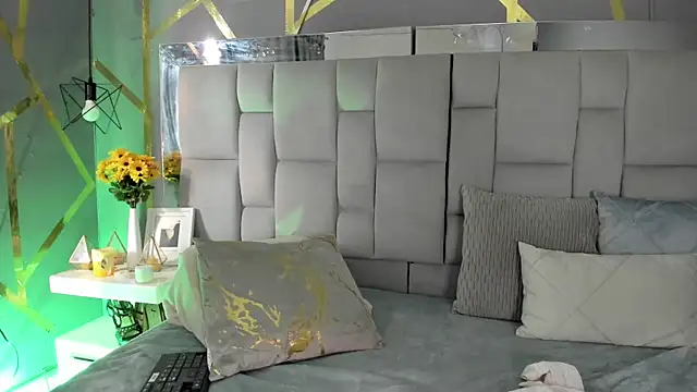 AliceSteel12 online show from 04-28-26, 08:58