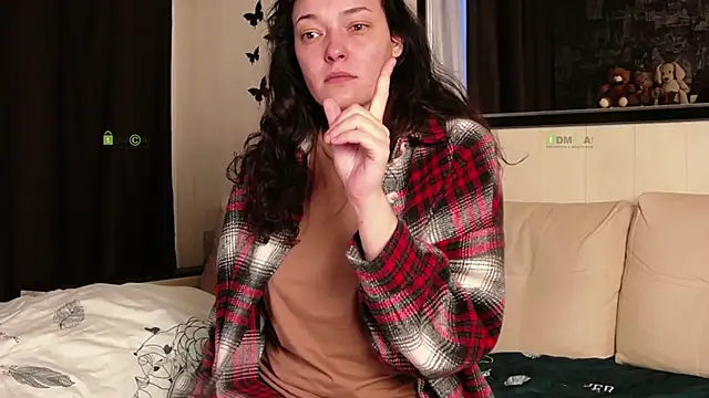 Snapshot of Alysta chatting on 09-21-25, 03:08 Alysta online show from 09-21-25, 03:08