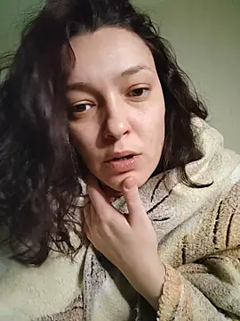 Snapshot of Alysta chatting on 11-13-25, 08:02 Alysta online show from 11-13-25, 08:02