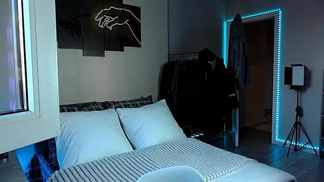 Tanya M online show from 01-10-25, 01:31